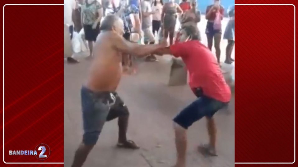 Passageiros separam brigas dentro do Terminal de Integração do São&nbsp;Cristóvão