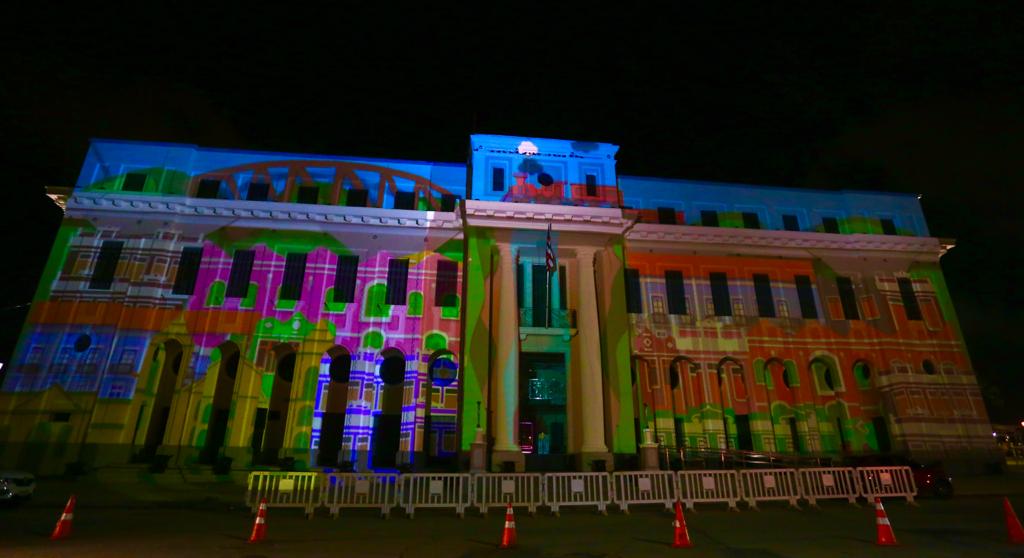 Prédio da Reffsa tem show de cores, luzes e som neste fim de&nbsp;semana