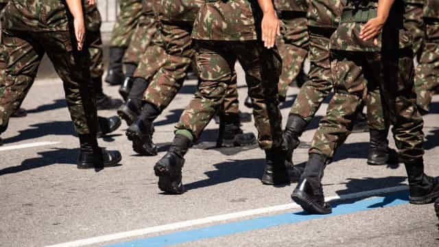 Exército fez vacinação secreta de agentes da Abin sem aval do programa de&nbsp;imunização