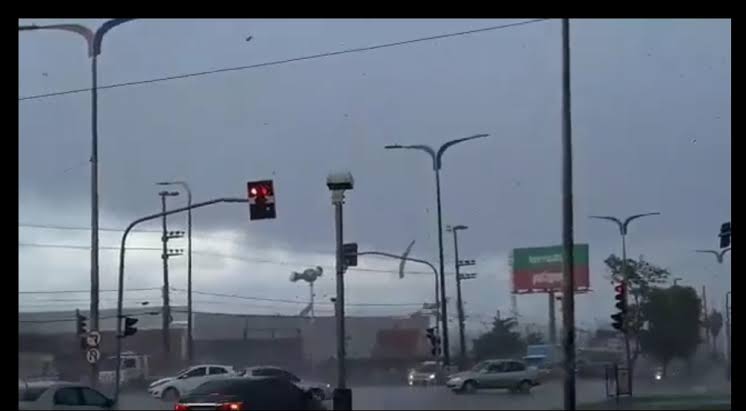 Chuva forte com ventania causa estragos na Forquilha, em São&nbsp;Luís