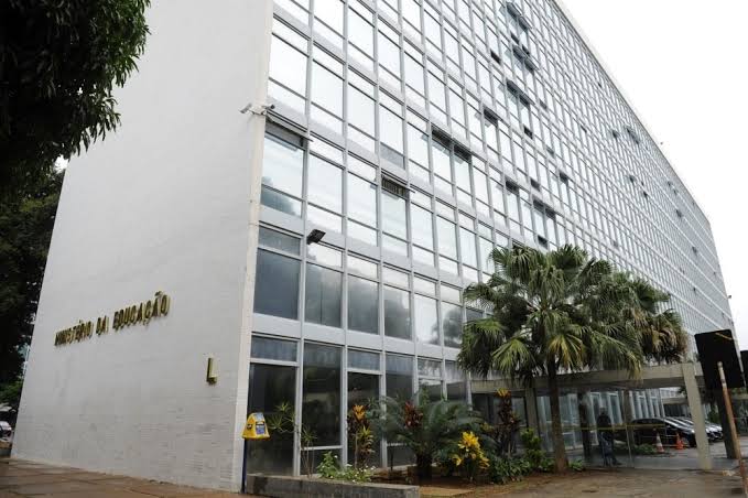 MEC prorroga pela terceira vez a volta das aulas&nbsp;presenciais