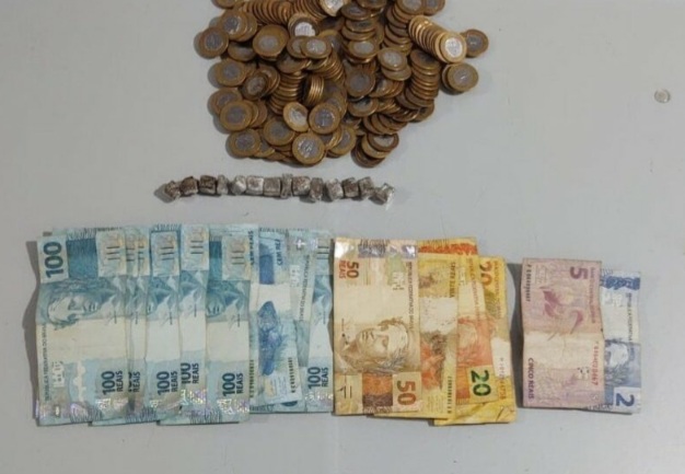 Polícia Civil prende seis pessoas em flagrante por tráfico de drogas em Lago da&nbsp;Pedra