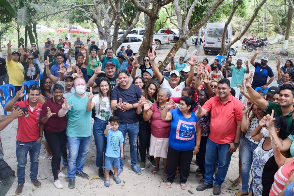 Ao lado de Luciano Genésio, Othelino Neto visita povoados em Pinheiro e reafirma compromisso com a Zona Rural da&nbsp;Baixada