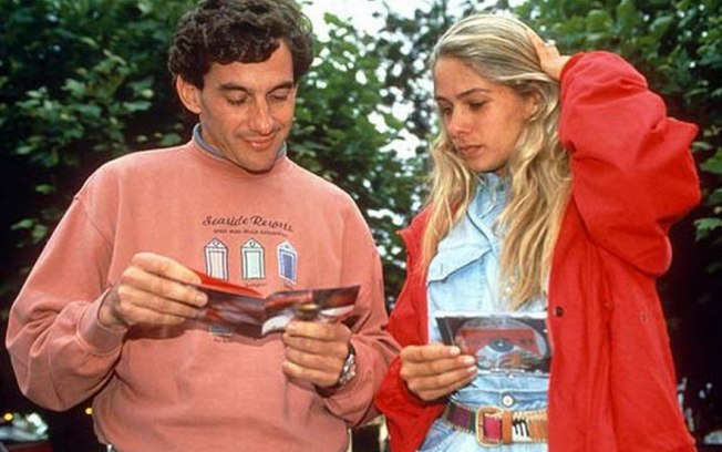Ex-piloto afirma que Ayrton Senna era gay e que o casamento foi de&nbsp;fachada