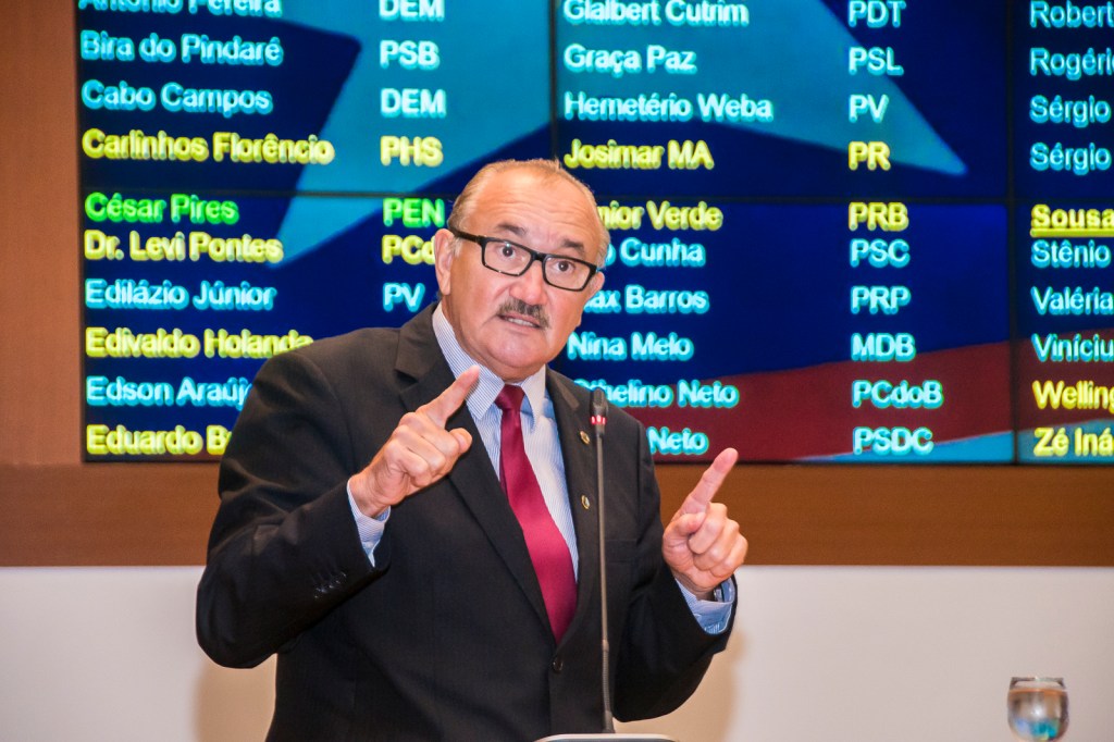 César Pires cobra fiscalização de órgãos de controle sobre ações da&nbsp;Sinfra