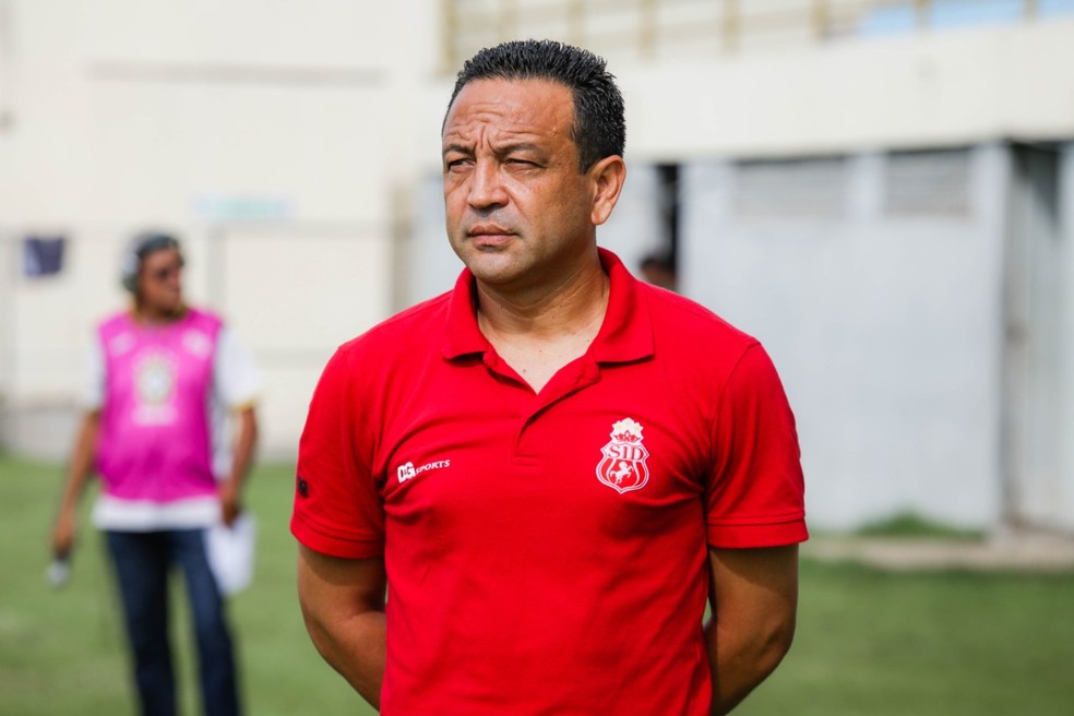 Paulinho Kobayashi pede demissão do&nbsp;Imperatriz