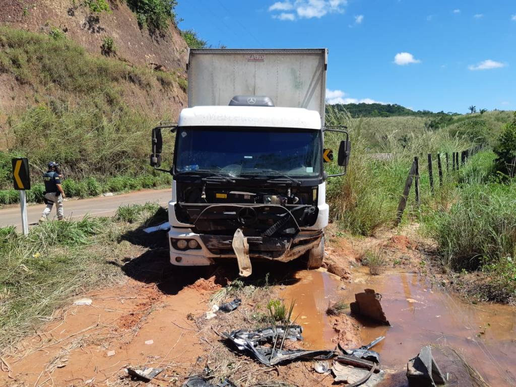 Colisão frontal deixa um ferido grave na&nbsp;BR-222/MA