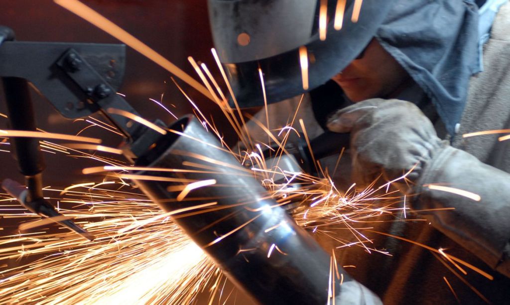 Produção industrial cresce em 11 locais em setembro, diz&nbsp;IBGE