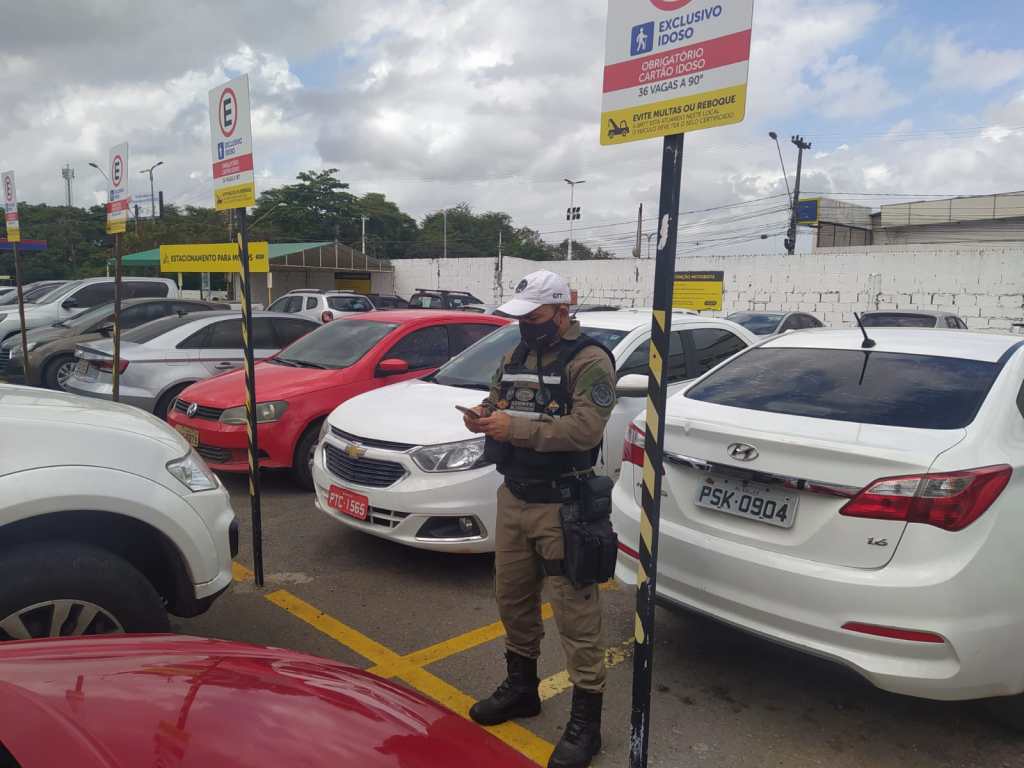 Prefeitura de São Luís reforça ação para coibir uso irregular de vagas de estacionamento&nbsp;preferencial