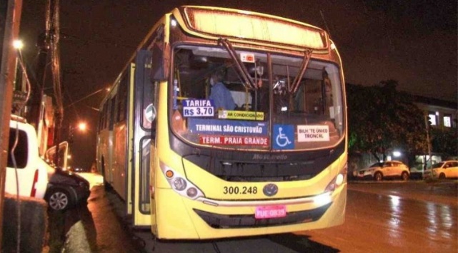 Ônibus da linha São Raimundo é assaltado na Ponte Bandeira&nbsp;Tribuzzi