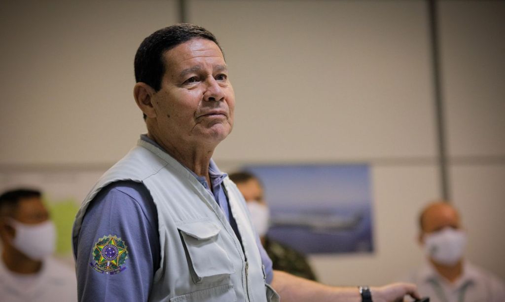 Problema ortopédico suspende agenda de Mourão no&nbsp;Maranhão