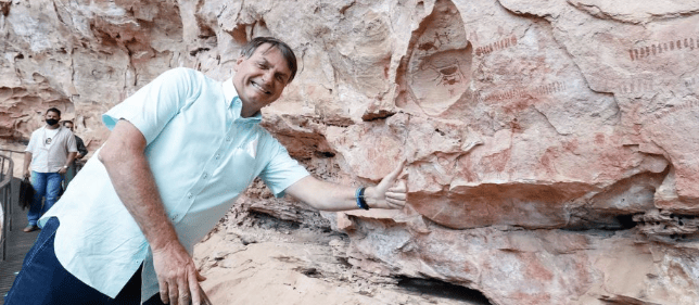 Bolsonaro visita Serra da Capivara e anuncia recursos para o&nbsp;turismo