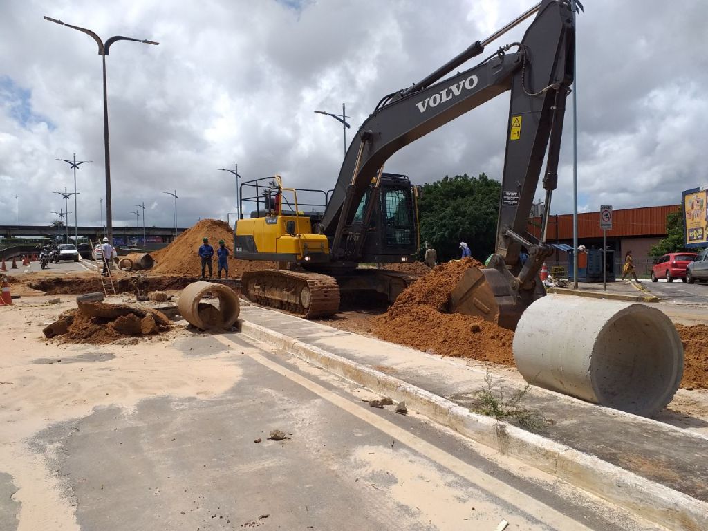 CAEMA conclui fase de testes e trecho da Av. Jerônimo de Albuquerque começa a receber&nbsp;aterro