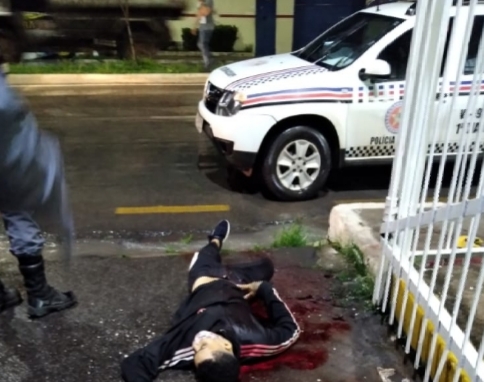 VÍDEO: Dois mortos após tentativa de roubo a restaurante “É JAPA” de sushi na Avenida dos Holandeses, em São&nbsp;Luís