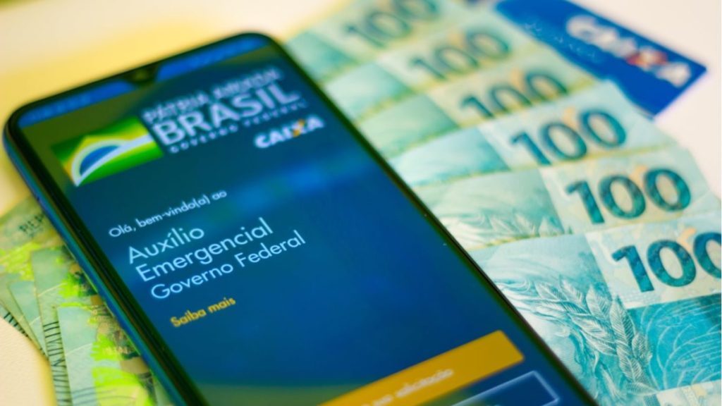 Governo pensa em prorrogar auxílio emergencial ou criar programa&nbsp;substituto