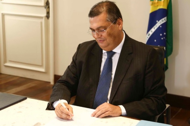 Flávio Dino sanciona lei que prevê revisão do Plano Plurianual&nbsp;2020/2023
