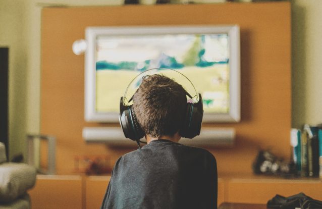 Como gerenciar o uso de eletrônicos durante as férias&nbsp;escolares