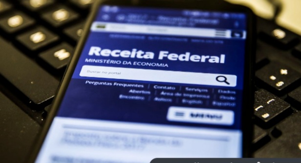 Receita paga hoje lote residual de restituição do&nbsp;IRPF