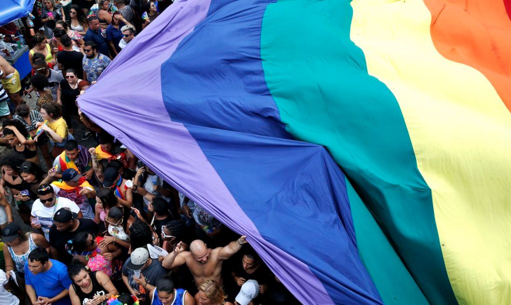 IBGE divulga 1º levantamento sobre homossexuais e bissexuais no&nbsp;Brasil