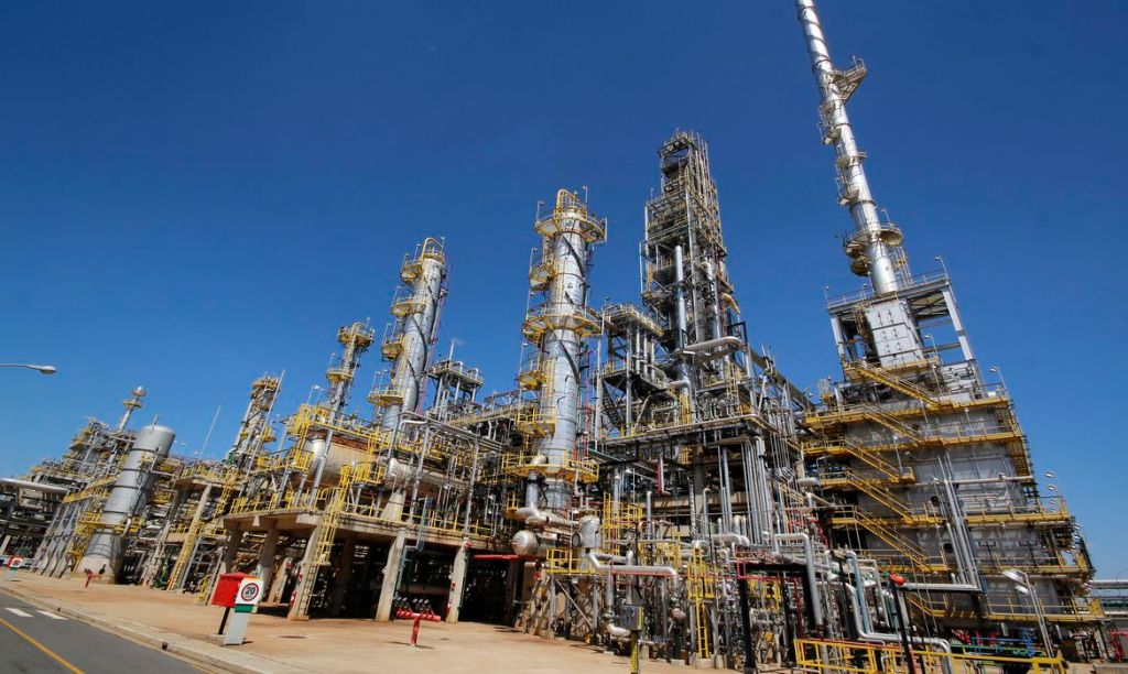 Petrobras reduz preço da gasolina em R$ 0,20 por litro nas&nbsp;refinarias