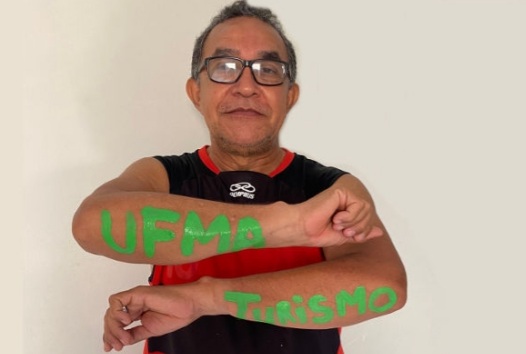 Avô estuda com as netas e é aprovado pelo SISU no curso de turismo da&nbsp;UFMA