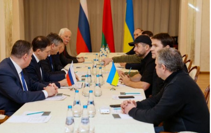 Rússia e Ucrânia iniciam reunião para negociações em&nbsp;Belarus