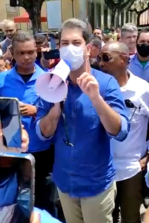 Eduardo Braide fala com rodoviários e pede que  empresários cumpram os acordos&nbsp;trabalhistas
