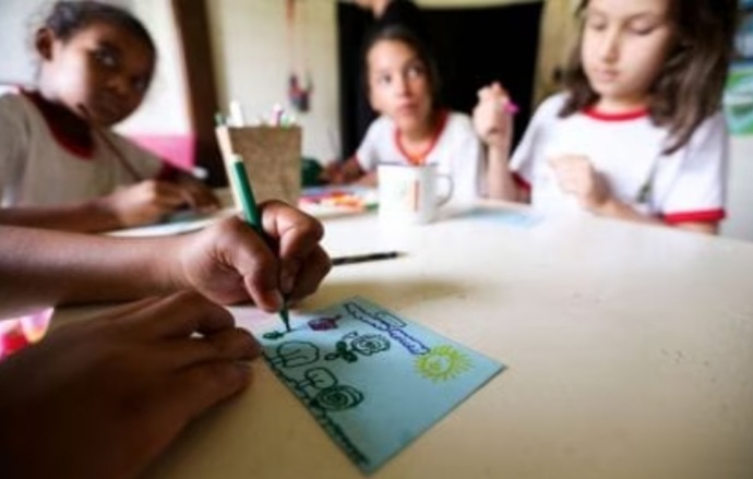 Câmara aprova MP que regulamenta ensino&nbsp;domiciliar