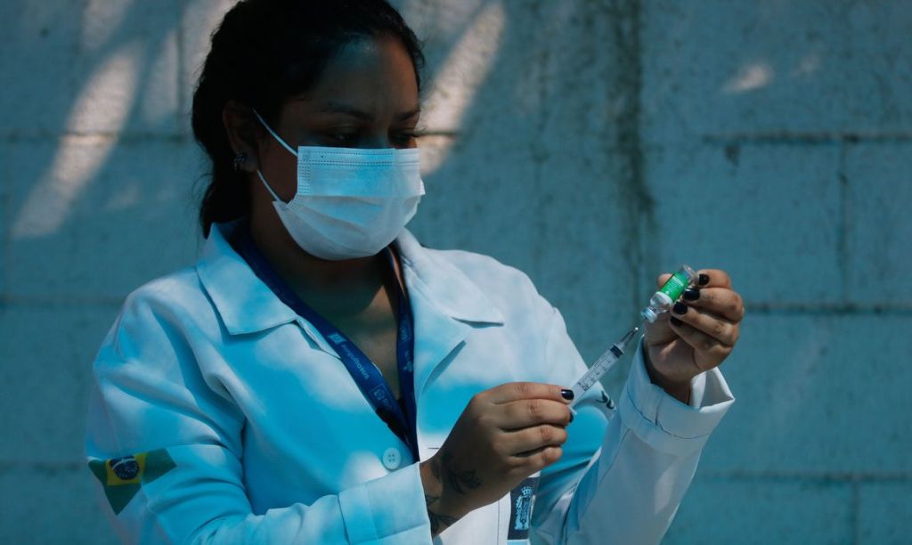 Piso da enfermagem: entidades apontam risco de hospitais&nbsp;demitirem