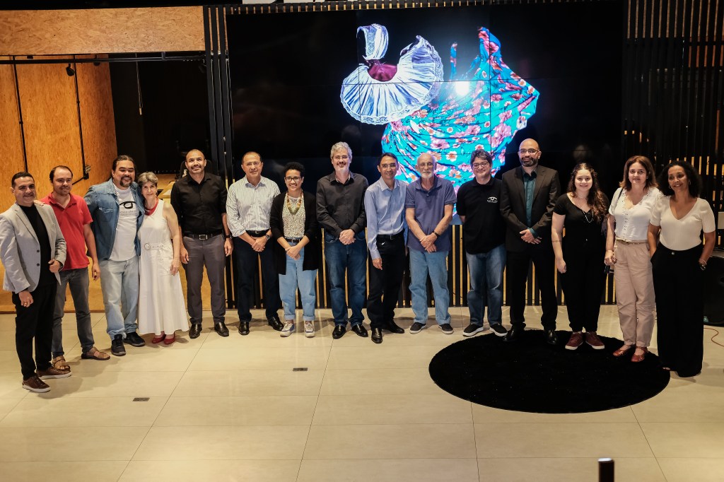 Fotoclube Poesia do Olhar lança fotolivro Tambores em São&nbsp;Luís