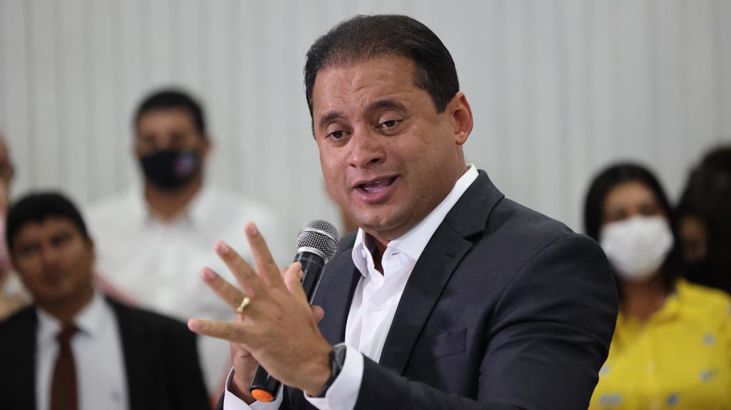 Weverton comemora aprovação da MP que reduz em até 99% dívidas do Fies 