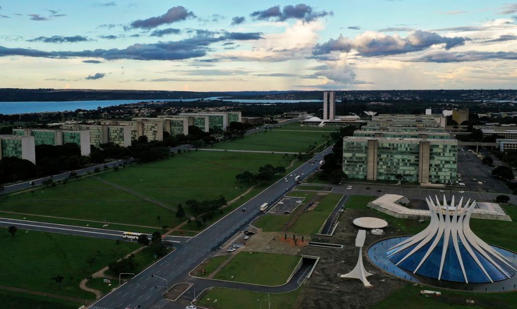 Governo define a próxima sexta-feira como ponto facultativo para servidores&nbsp;federais