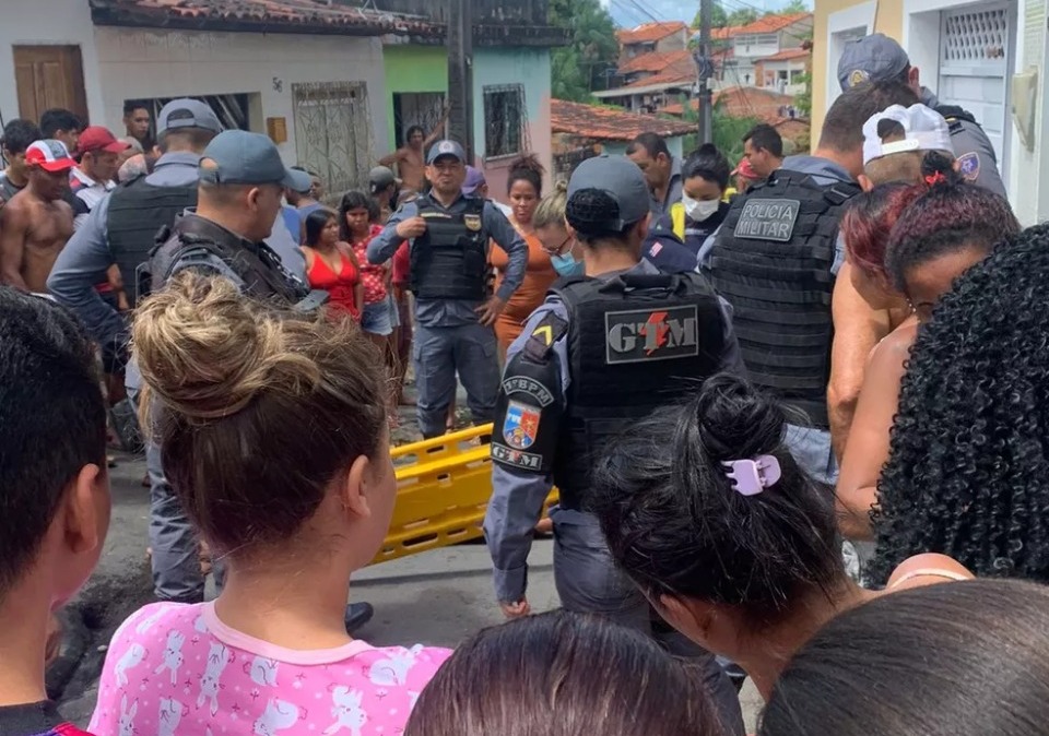 Homem sofre tentativa de linchamento por suspeita de assassinar a própria avó em São&nbsp;Luís