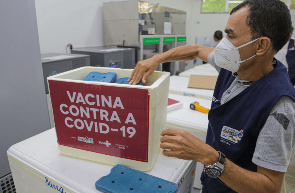 Governo realiza distribuição de vacinas CoronaVac para imunização do público&nbsp;infantil