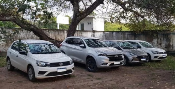 Dez carros são apreendidos pela PRF com registro de posse indevida no município de&nbsp;Caxias