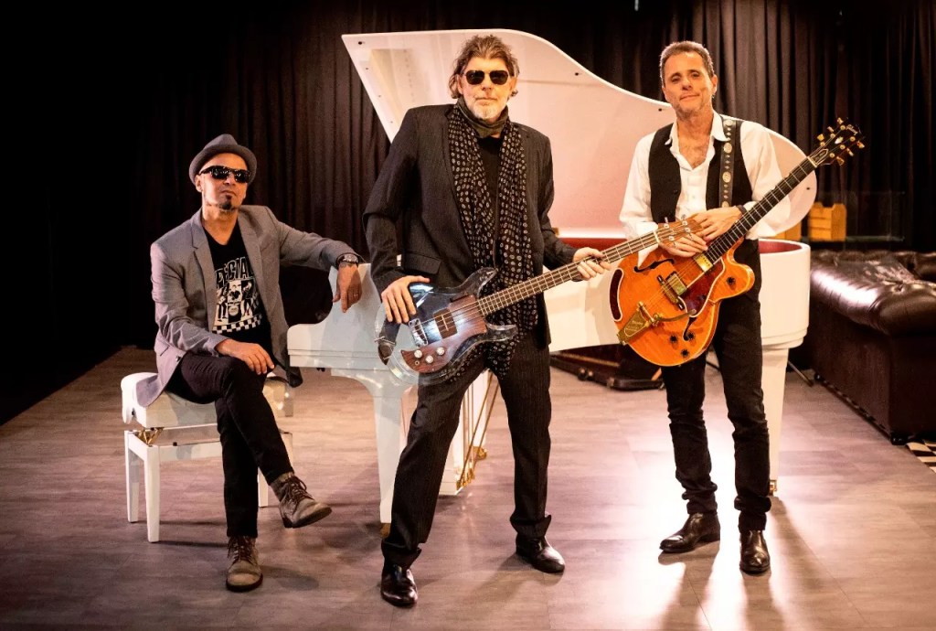 Titãs apresentam projeto intimista Trio Acústico em São Luís  
