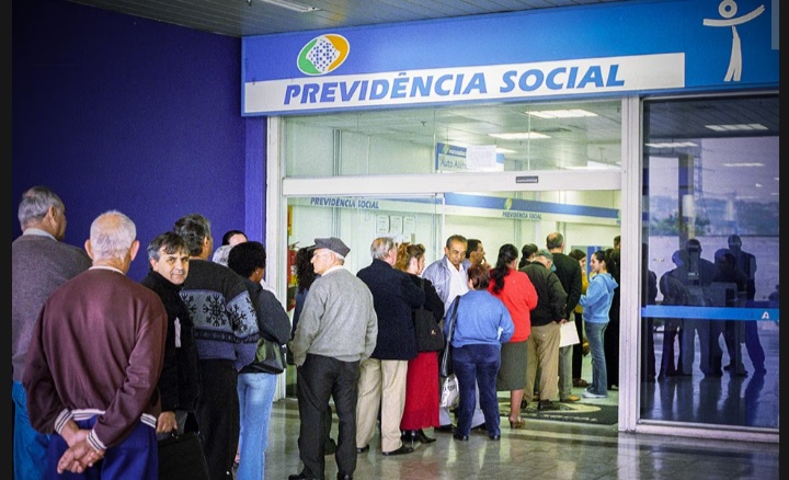 INSS começa a pagar hoje décimo terceiro&nbsp;antecipado