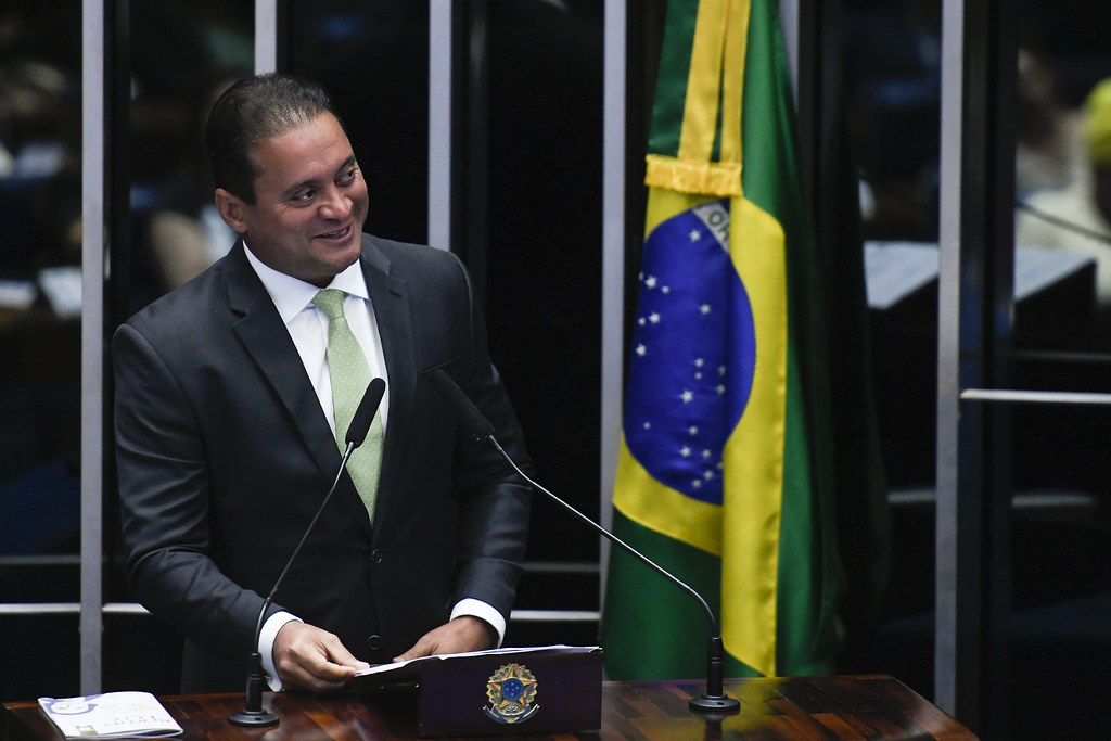 Weverton comemora aprovação de projeto que inclui jovens de abrigos no Pronatec e no&nbsp;FIES