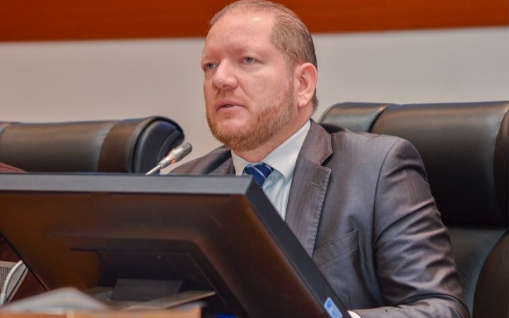 Othelino Neto, presidente da Assembleia, confirma sua saída do&nbsp;PCdoB