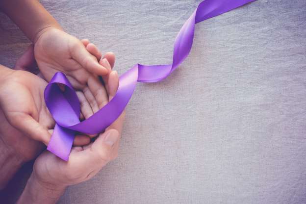 Maio Roxo: campanha alerta para doenças Inflamatórias Intestinais 