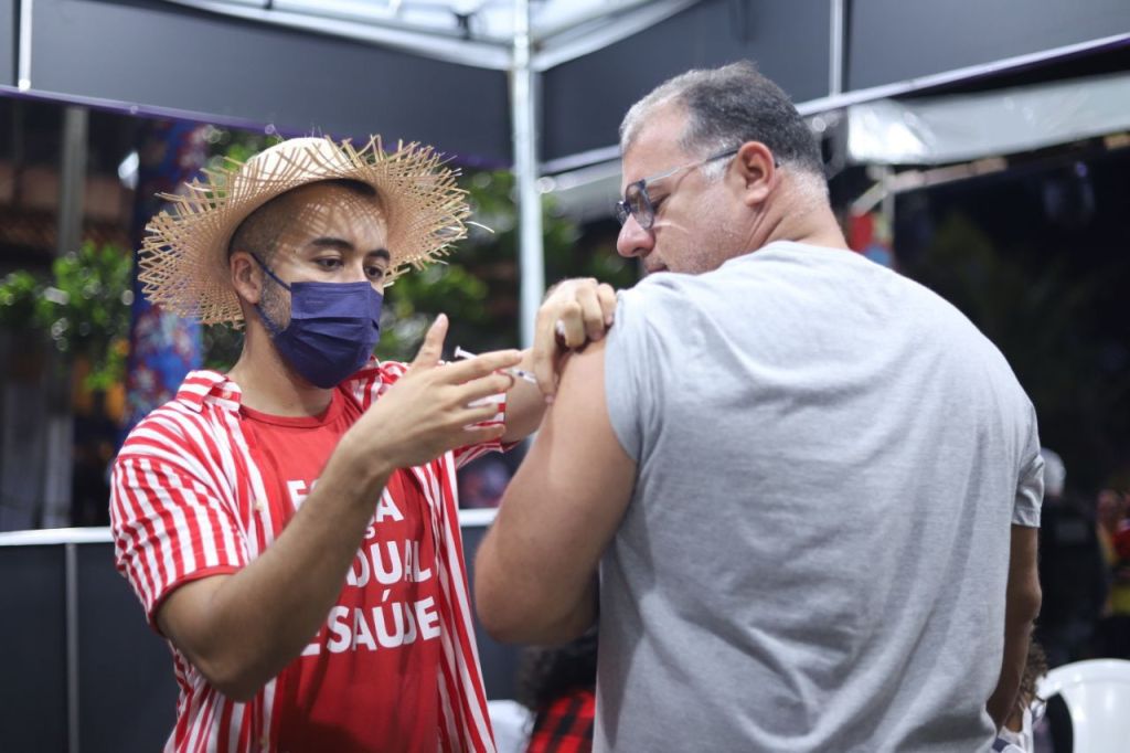 Arraial da Vacinação é instalado no Ipem para atualizar esquema vacinal de crianças e idosos contra&nbsp;Covid-19