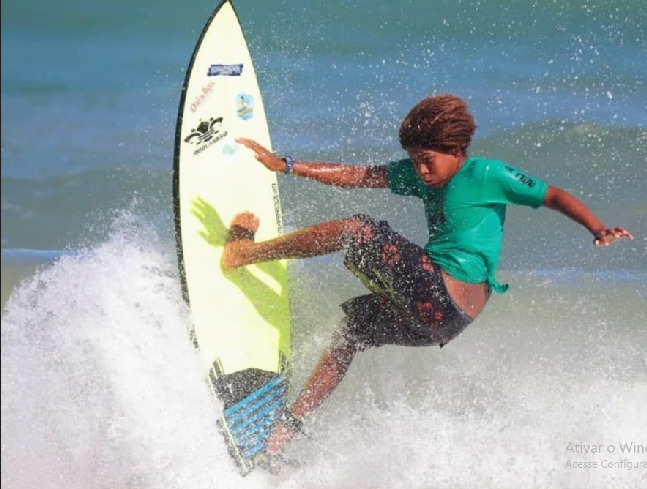 Kadu Paquinha representará o Maranhão na última etapa do Brasileiro de Surf de&nbsp;Base