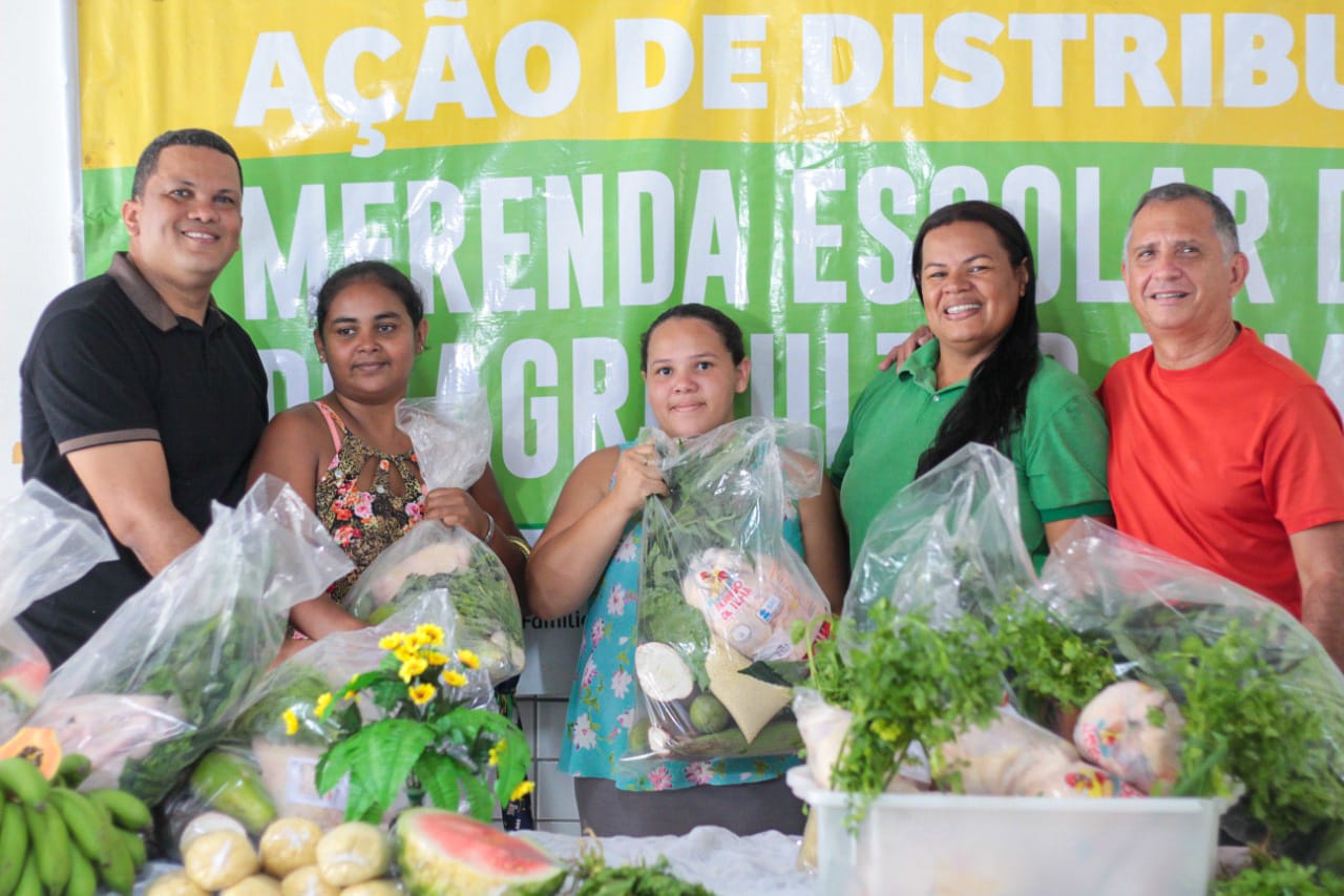 Prefeitura de Ribamar entrega Kit Merenda Escolar aos alunos do Parque Jair
