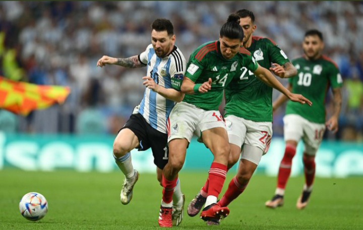 Messi e Fernández garantem vitória da Argentina sobre o México na&nbsp;Copa