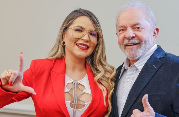 Confinada na Fazenda 14, Deolane Bezerra faturou R$ 1 milhão com vitória de&nbsp;Lula