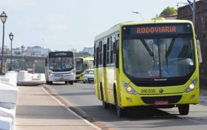 Rodoviários de ônibus realizam paralisação em São Luís em razão de atraso no 13°&nbsp;salário