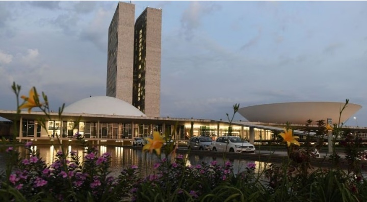 Ministros nomeados por Lula abrem 13 vagas no Congresso&nbsp;Nacional