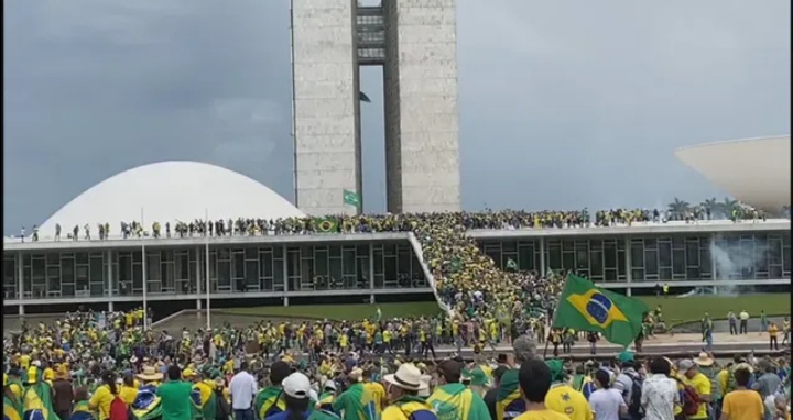 Brandão envia reforço policial ao DF, após invasão do Congresso Nacional, Planalto e&nbsp;STF