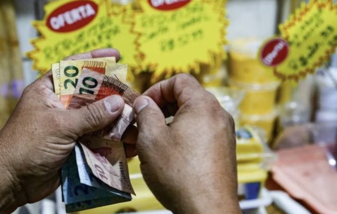 Mercado financeiro eleva projeção da inflação de 5,39% para&nbsp;5,48%