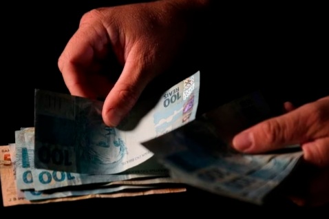 Preços de gasolina (0,49%) e diesel (0,66%) sobem e etanol (-1,03%) cai na primeira semana de junho, diz&nbsp;ValeCard